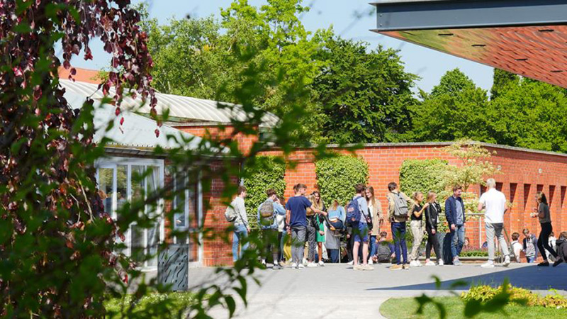 groupe-institut-genech-groupe-etudiants-2